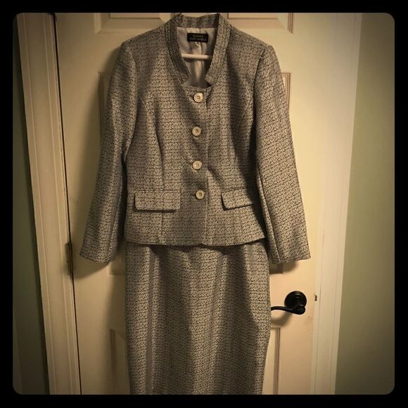 Giorgio Sant’ Angelo women’s sz 10 grey suit - Picture 1 of 4